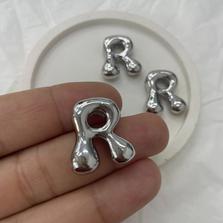 Бусина буква "R" 19.3 х 21.5 мм