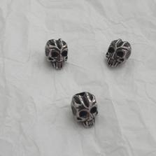 Шарм "череп" сталь 7,5 х 10 мм